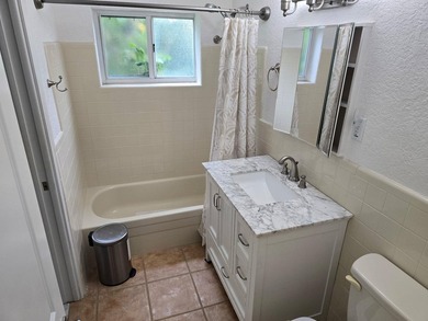 This Oakland Park home reflects true pride of ownership at every - photo 6
