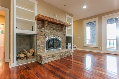 Nestled in the highly sought-after Thunderbird community, this - photo 39