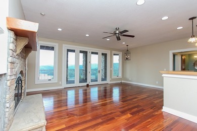 Nestled in the highly sought-after Thunderbird community, this - photo 42