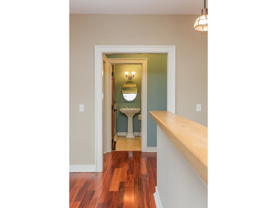 Nestled in the highly sought-after Thunderbird community, this - photo 43