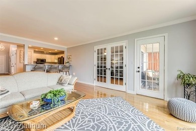 Rare opportunity to own a beautifully updated waterfront condo - photo 43