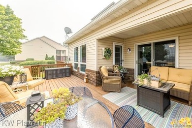 Rare opportunity to own a beautifully updated waterfront condo - photo 44