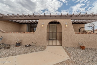Furnished Southside Home with Lake Views! This 3-bedroom - photo 2