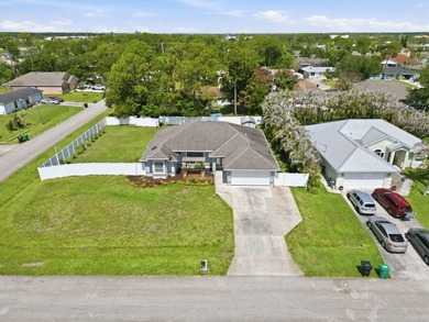 This 3 bed/2 bath home is a true sanctuary of elegance and - photo 1