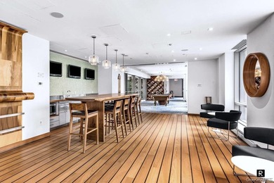 SPRAWLING 3BED/4 BATH IN THE PRIVATE EAST WING OF THE RIVERHOUSE - photo 31