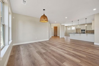 Experience the difference of true custom craftsmanship in this - photo 10