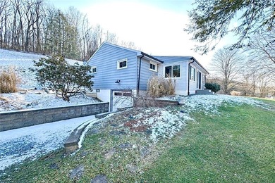 This inviting ranch-style home offers the ease and comfort of - photo 4