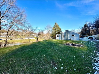 This inviting ranch-style home offers the ease and comfort of - photo 5