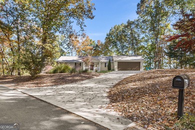 Lake Lanier Home For Sale in Gainesville Georgia