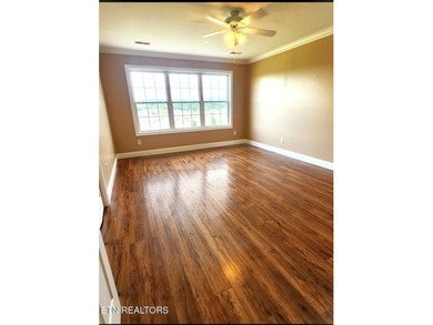 Step into this beautiful home with cathedral ceiling in the - photo 23
