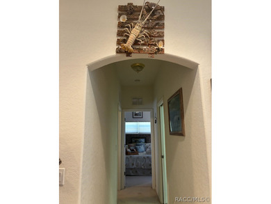 Welcome to this beautifully maintained 3-bedroom, 2-bathroom - photo 23