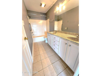 Step into this beautiful home with cathedral ceiling in the - photo 24