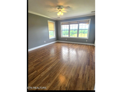 Step into this beautiful home with cathedral ceiling in the - photo 25