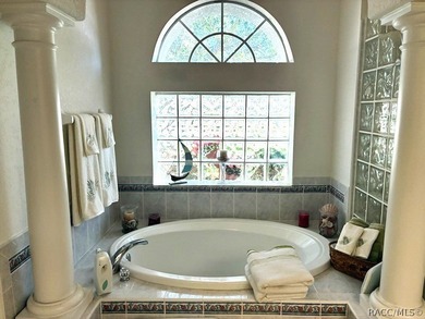 Welcome to this beautifully maintained 3-bedroom, 2-bathroom - photo 29