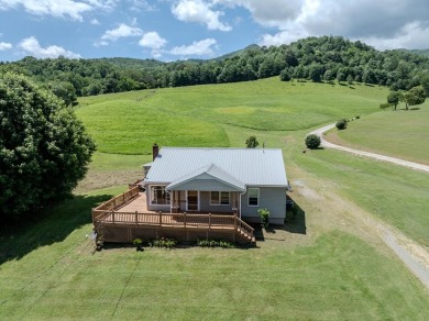 Everything you've been searching for--pasture, mountain views