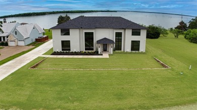 Richland Chambers Lake Home For Sale in Corsicana Texas