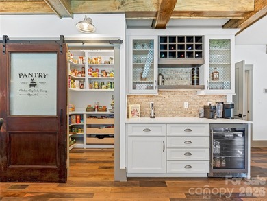 Completely transformed modern farmhouse on 5.5 acres w/ mountain - photo 6