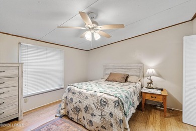 Less than one minute from the boat landing!! Three bedroom, two - photo 19