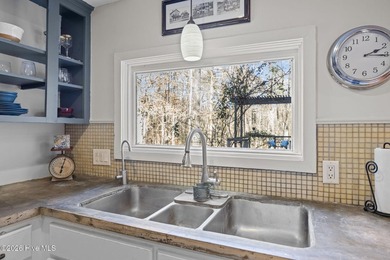 Escape to your own private retreat in the heart of Washington - photo 21