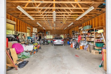 Nestled in a quiet and peaceful setting, this meticulously - photo 22