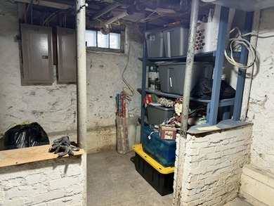 Vacant and well-maintained 2-family upper/lower duplex located - photo 23
