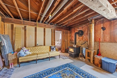 Nestled in a quiet and peaceful setting, this meticulously - photo 44