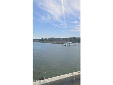 Less than one minute from the boat landing!! Three bedroom, two - photo 48