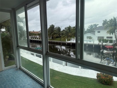 2BD/2BA condo with water view, just a 3-minute walk to the beach - photo 4
