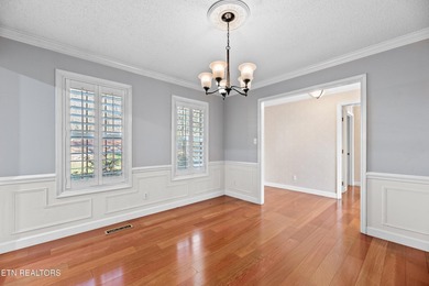 Location, Location, Location!!! This one owner home is ready to - photo 4