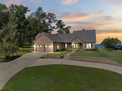 Toledo Bend Reservoir Home For Sale in Many Louisiana