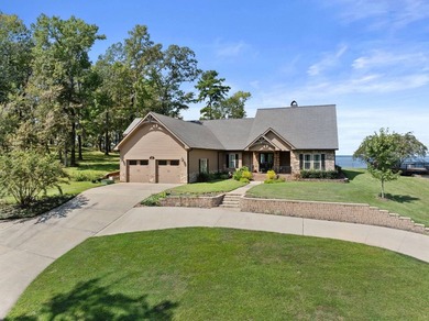 This home on Toledo Bend Lake will keep you on your patio lost - photo 2
