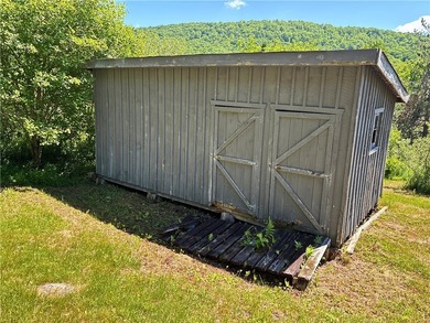 In the heart of the Catskills, this private mountain retreat - photo 17