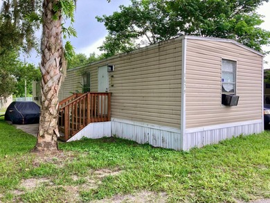 Avalon Lakes Home For Sale in Orlando Florida