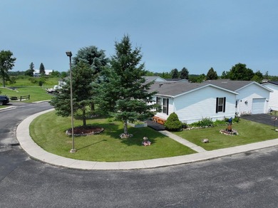 Cute and well-maintained 2-bedroom, 2-bath home located in Huron - photo 3