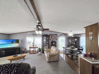 Cute and well-maintained 2-bedroom, 2-bath home located in Huron - photo 8