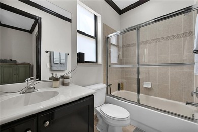 5 BEDROOMS 5 BATHROOMS, LAKE & HEATED POOL & SPA, IMPACT WINDOWS - photo 5
