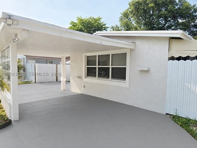 Beautifully renovated single-family home single-family residence - photo 3