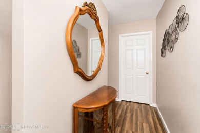 LOOK NO FURTHER!! THIS BEAUTIFULLY RENOVATED END-UNIT CONDO IS - photo 13