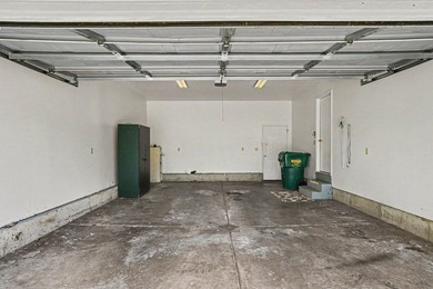 Built in 1999 and lovingly maintained by its original owner - photo 21