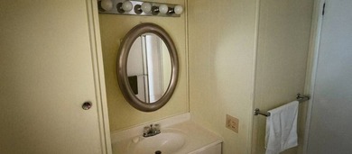 Immediate Occupancy available for this lovely 2bed 2 bath - photo 21