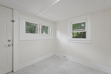 Recently updated 2 bedroom, 1 bathroom, Single Family Home in - photo 2