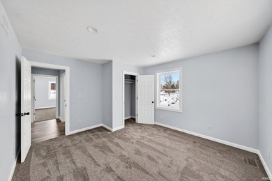 BRAND NEW located in South Shore Green. This floor plan offers - photo 22