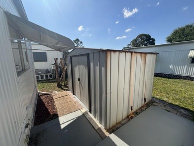 SPACIOUS HOME, VERY WELL MAINTAINED WITH 2 BEDROOMS, 2 BATHS AND - photo 40