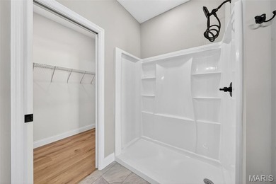 New Construction!! A 1,303 sq. ft. ranch featuring 2 bedrooms, 2 - photo 14