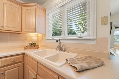 Welcome to your Lake Cumberland retreat! This charming 2-bedroom - photo 22