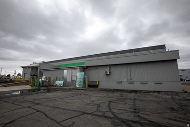 Exceptional opportunity to own a versatile industrial property - photo 5