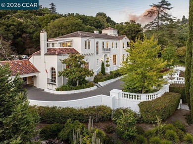 Orinda's Signature Estate: Casa Azul. OCC was founded in 1924 - photo 3