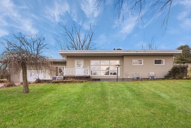 (private lake, pond, coastal) Home For Sale in Lancaster Twp Pennsylvania