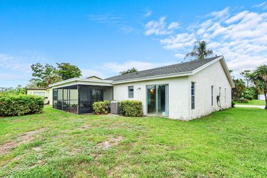 Excellent opportunity to own this 2 bed, 2 bath home close to - photo 6