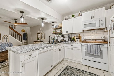 Charming 3BR/2BA townhome located in the desirable Oakwood - photo 15